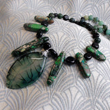 green agate pendant necklace uk