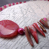 pretty pink chunky bead necklace design