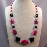 unique chunky pink black bead necklace design