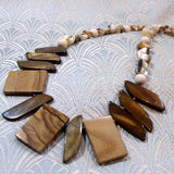 agate necklace set with mother of pearls