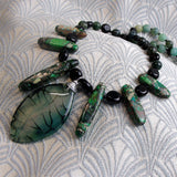 green agate pendant necklace uk