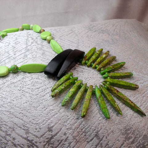 Semi-precious stone statement necklace, chunky statement necklace, semi-precious bead, unique A70