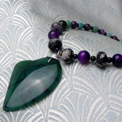 gemstone pendant necklace, semi-precious stone pendant necklace NM31