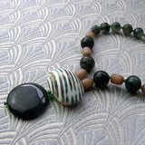 handmade green semi-precious pendant necklace