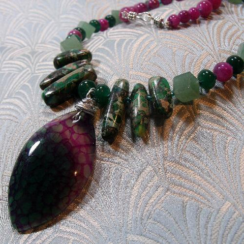 Agate handmade necklace, handcrafted semi-precious gemstone necklace, pendant necklace  (A163)