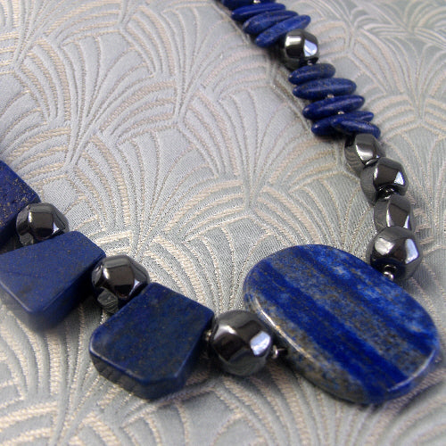 lapiz lazuli necklace, chunky gemstone necklace,  blue semi-precious stone necklace design
