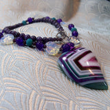 agate gemstone necklace with pendant