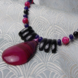 black pink necklace design